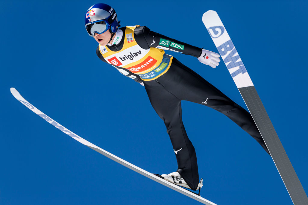 Salto con gli sci: Ryoyu Kobayashi torna alla vittoria, a Sapporo si rivede anche un buon Bresadola