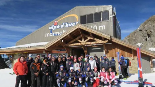 Levi, i francesi dello slalom al lavoro al Alpe d'Huez