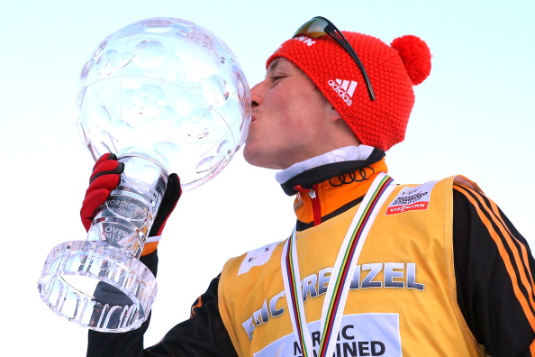 Strapotere di Eric Frenzel a Schonach: vince la sfera di cristallo dopo una dimostrazione di forza clamorosa