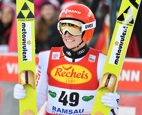 Uno strepitoso Eric Frenzel in testa dopo il salto a Ramsau