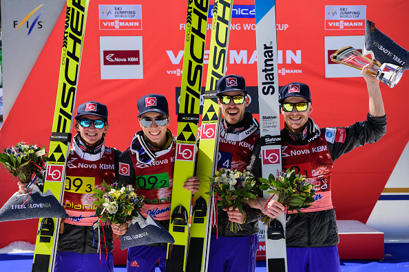 A Planica la Norvegia conquista il successo nella gara a squadre, mentre la Polonia vince la coppa per nazioni