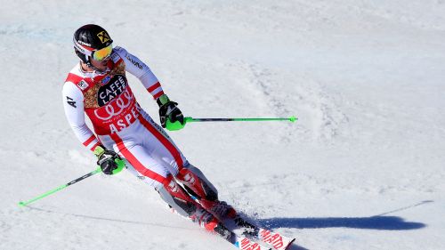 Un gruppetto di slalomgigantisti azzurri in partenza per il Sudamerica. Fill, Borsotti e Marsaglia a Cervinia