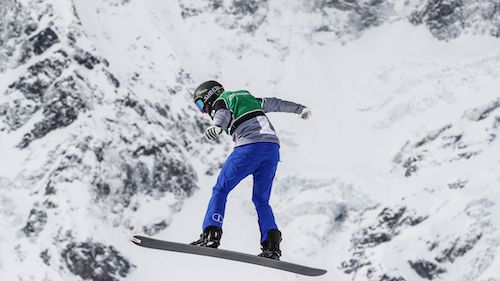 Marcel Hirscher bastona tutti nello slalom in notturna di Schladming
