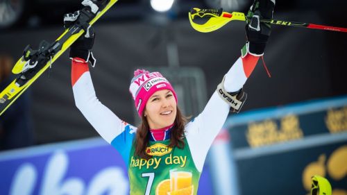 Wendy Holdener si conferma campionessa del mondo di combinata. Sesta Federica Brignone