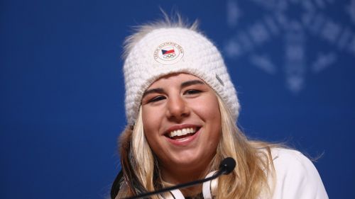 Il dilemma di Ester Ledecká: Mondiali di snowboard o di sci alpino?