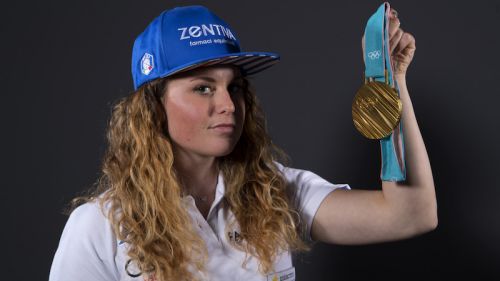 Il dilemma di Ester Ledecká: Mondiali di snowboard o di sci alpino?