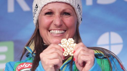 Mikaela Shiffrin comanda la prima manche dello slalom in notturna di Flachau