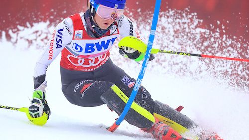 Mikaela Shiffrin in testa dopo la nebbiosa prima manche dello slalom di Killington