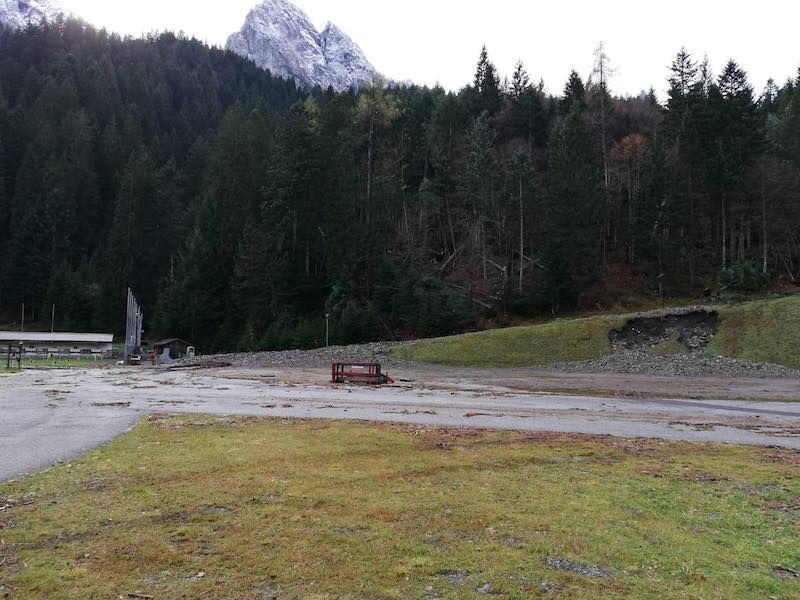 Il maltempo dei giorni scorsi ha colpito anche la zona di Forni Avoltri: tutte le foto esclusive che testimoniano la devastazione nella zona della Carnia Arena