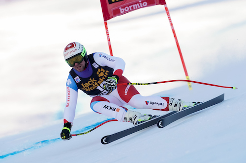 Beat Feuz domina la prima prova di Wengen