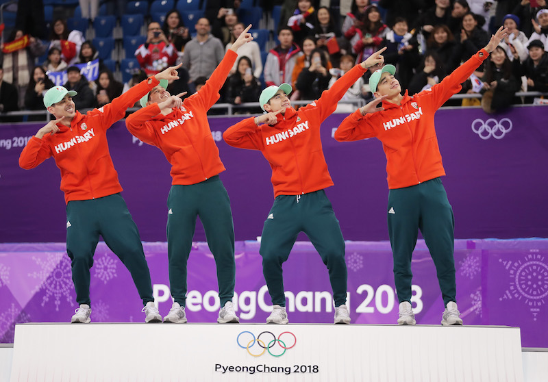 Storico primo oro ai Giochi invernali per l'Ungheria nella staffetta maschile dello short track