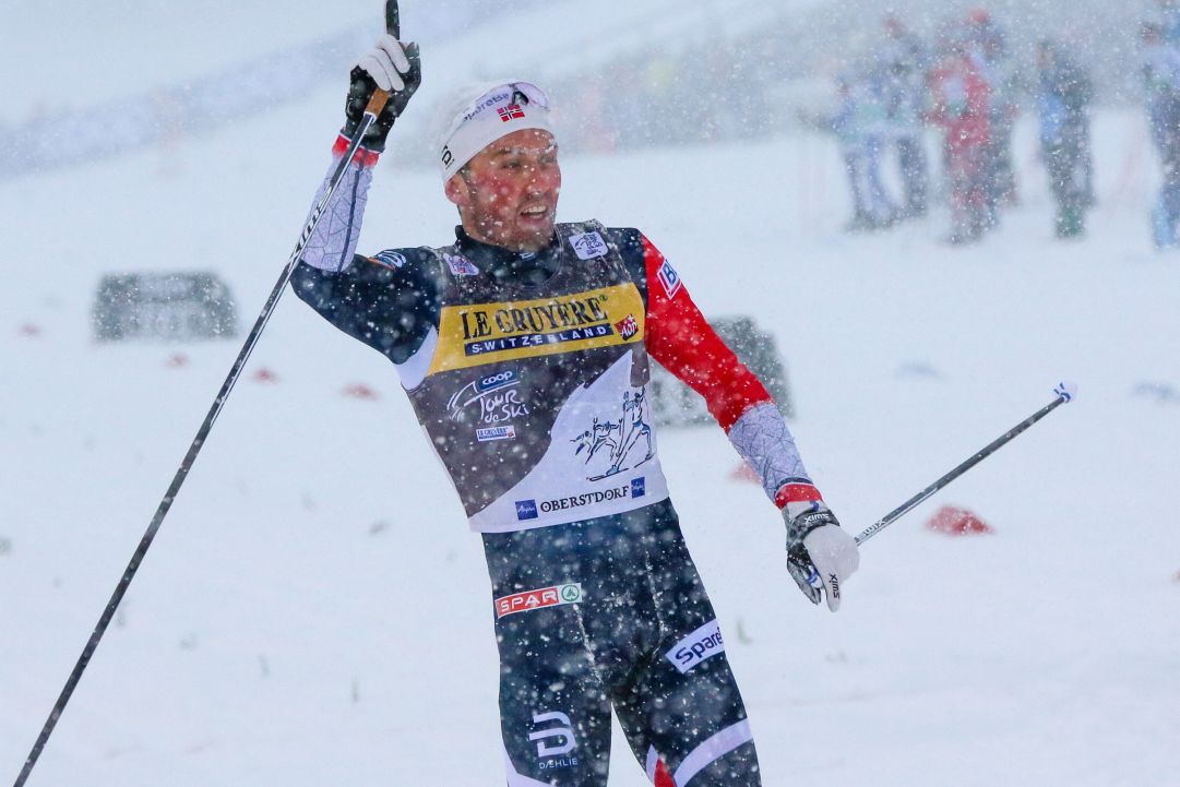 Norvegia cannibale anche al maschile: tripletta nello skiathlon di Lahti, con Iversen vincitore