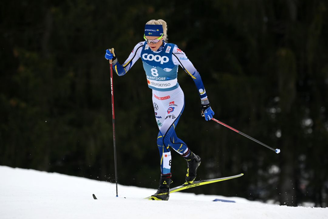 Frida Karlsson conquista la mass start TC di Lillehammer al termine di un duello mozzafiato con Tiril Weng