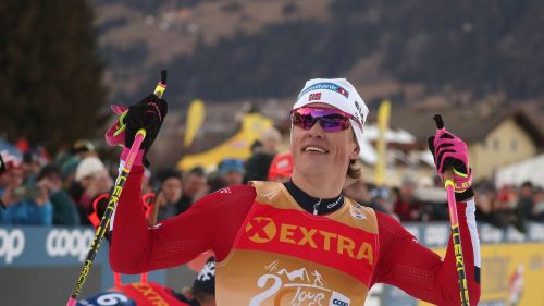 Klaebo inarrestabile anche a Lahti, Pellegrino tiene vivo il sogno podio nella generale. Svezia debordante tra le donne