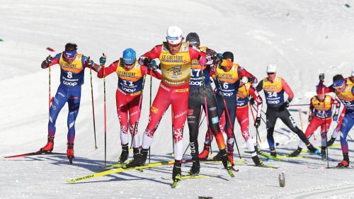 Escono tanti big nella 1^ manche dello slalom mondiale degli uomini, comanda Braekken su Wissting e Uhlir