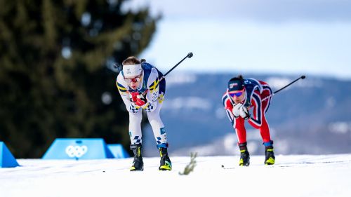 La prima storica 50 km femminile olimpica &egrave; un assolo di Andersson: la svedese festeggia il primo oro a Lago di Tesero 