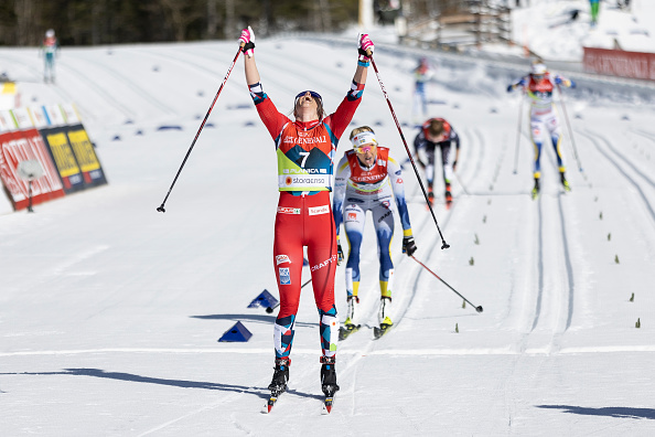Arriva la prima gioia in carriera per Anne Kalvaa: la norvegese trionfa nella mass start 20 km TC di Lahti!