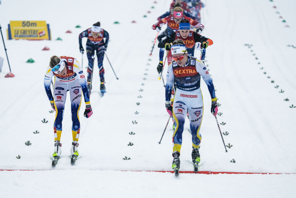 Erik Valnes e Linn Svahn trionfano nella sprint TC, per due triplette...scandinave. Delude Chicco Pellegrino