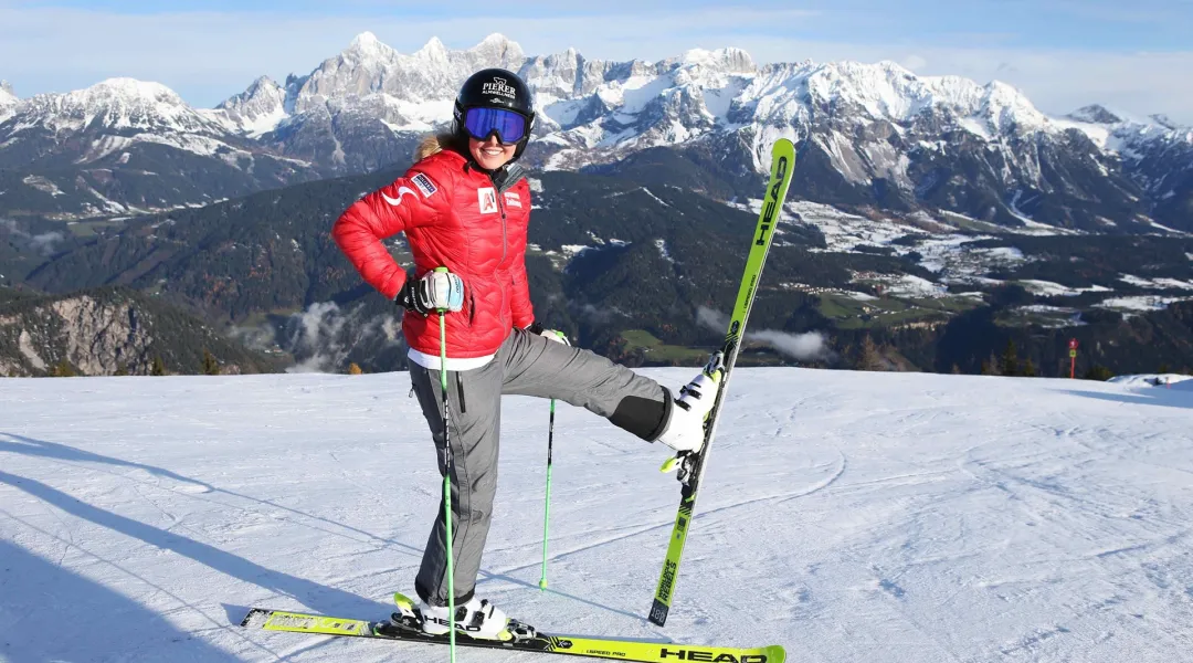 Cornelia Huetter è tornata sugli sci a Reiteralm, ma il rientro in Coppa è ancora lontano