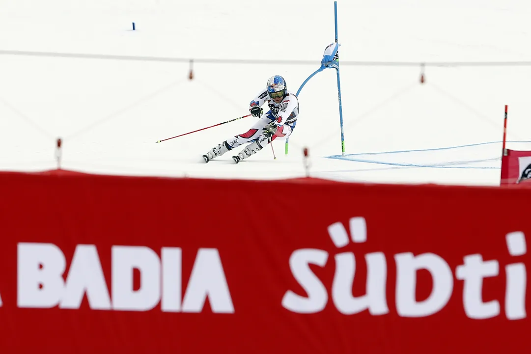 Nella bufera dell'Alta Badia, Nestvold-Haugen guida la prima davanti a Odermatt, Pinturault e Kristoffersen