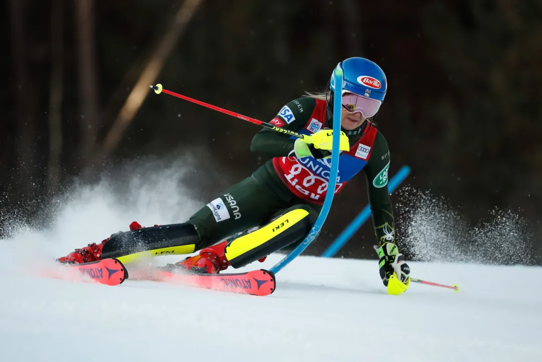 Shiffrin-Vlhova, la sfida c'è! Mikaela comanda con 26 centesimi sulla slovacca, poi il vuoto