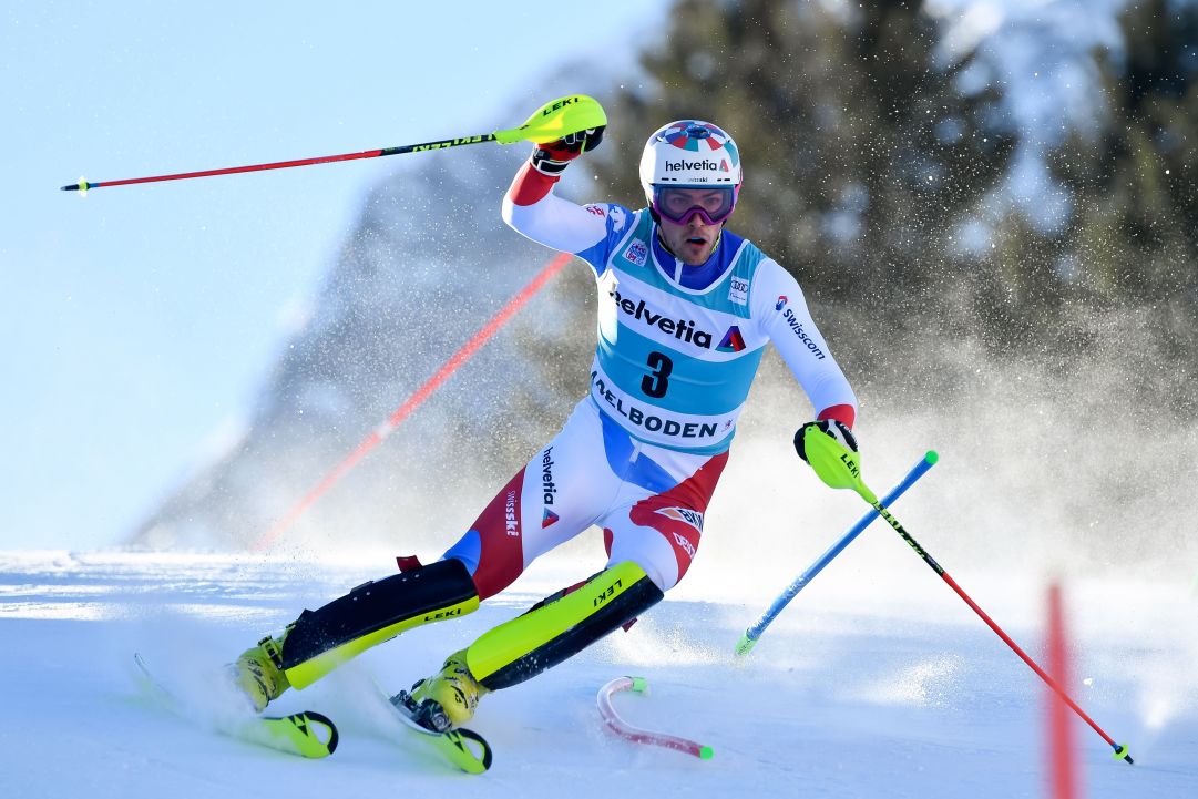 Altro regalo di Noel a Kristoffersen: il norvegese vince in maniera clamorosa lo slalom di Adelboden