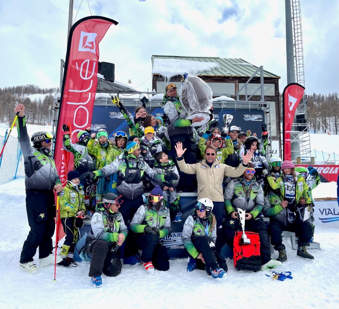 Atletas de seis naciones compiten en Sestriere el lunes