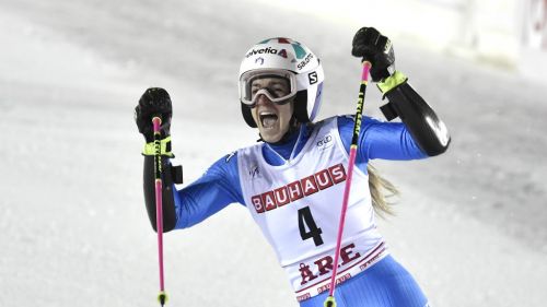 Biathlon: la Sprint è di Julia Simon, Wierer oltre il ventesimo posto la migliore azzurra