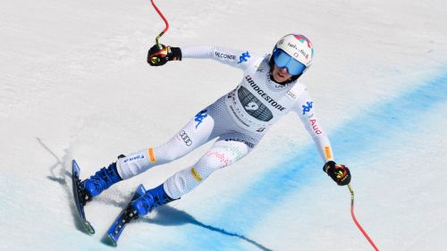 Tanti ex sciatori ai funerali di Mario Cotelli: l'addio commosso di Sondrio ad un mito della neve