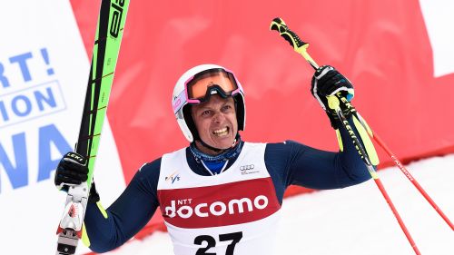 Tanti ex sciatori ai funerali di Mario Cotelli: l'addio commosso di Sondrio ad un mito della neve