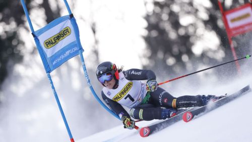 Molteni, che gioia! A Wengen il primo trionfo in Coppa Europa, è del comasco il super-g