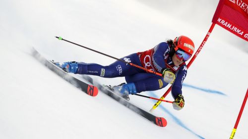 Tutta l'emozione di Giacomel, primo 2000 a podio in CdM: 'Una staffetta bellissima, grazie ai miei compagni'