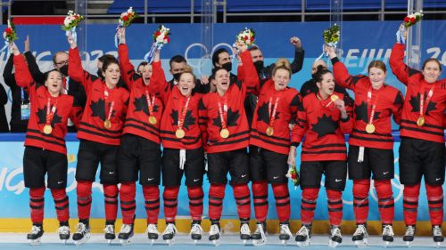 Hockey su ghiaccio: il Canada torna sul trono del torneo olimpico femminile, Team USA ko