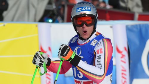 Dressen rovina la festa di Feuz e della Svizzera nella discesa di Saalbach. Miglior azzurro Marsaglia