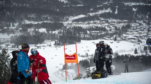 Slalom bis di Chamonix, Kristoffersen resiste a Zenhaeusern. Razzoli centra il 7° posto e il pass mondiale