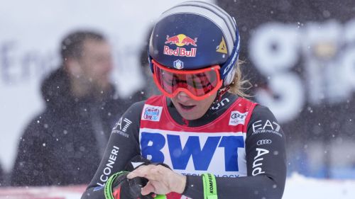 Il sorriso di Elena, è una Curtoni splendida nella 'sua' Sankt Moritz: 'Spero che Sofia stia bene'