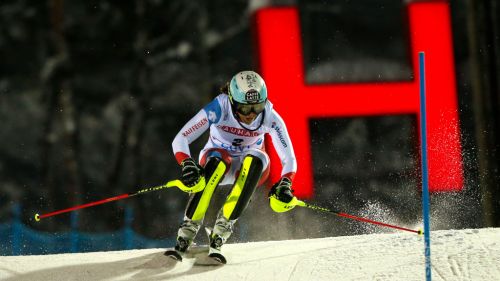 Svizzera con Holdener e Gisin, ma anche gli attesi rientri di Meillard e Rast per gli slalom di Levi