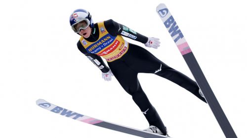 Lindvik tiene aperta la 70esima Tournée: battuto Kobayashi a Bischofshofen, giovedì il gran finale