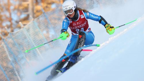 Sofia Goggia è subito velocissima a Lake Louise: miglior tempo nella prima prova di discesa