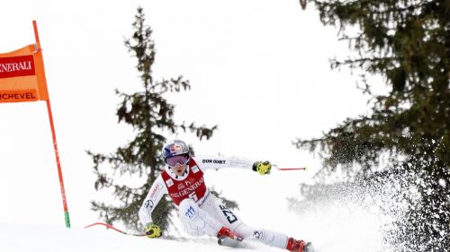 Programma ritardato a Soelden: piove