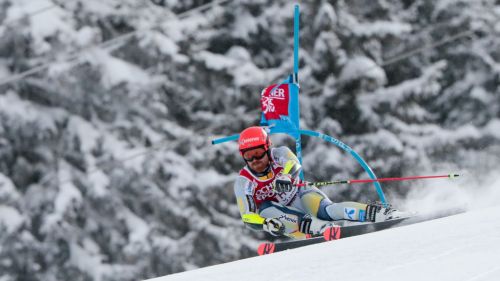 Goggia e Bassino sotto la neve di Livigno, per Manfred Moelgg allenamento individuale a San Vigilio
