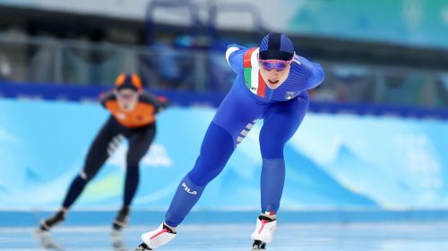 Nils van der Poel vince da favorito i 5000 metri, ottavo Davide Ghiotto