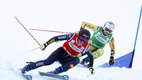 Skicross: Sandra Naeslund fa tris sotto le luci di Arosa, Jole Galli ottima sesta. Tchiknavorian vince tra gli uomini