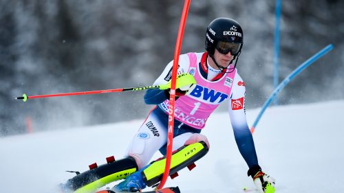 Shiffrin miglior tempo nella qualifica del gigante parallelo, avanti Bassino, Goggia e Brignone