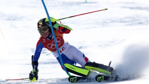 Mikaela Shiffrin in prima linea per la nazionale: raccolti 500mila dollari nell'evento per i St. Louis Blues