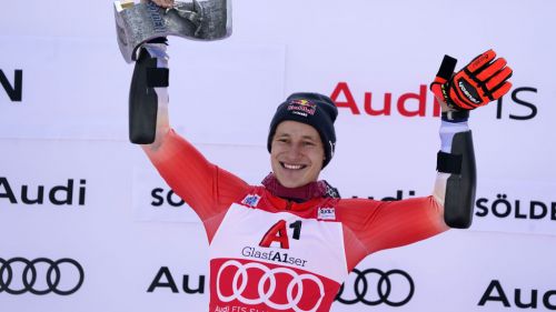 Bresadola, è una top 15 da sogno nell'opening di Wisla: Kubacki vince il duello con Granerud
