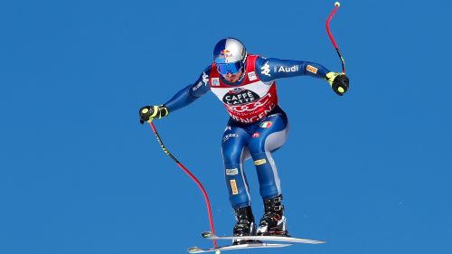 Beat Feuz è per la terza volta il Re del Lauberhorn, Paris sfata il tabù e si prende il podio