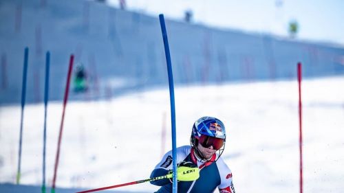 Klæbo batte i russi nella 15 km in classico della Val di Fiemme, Bolshunov resta leader del Tour de Ski