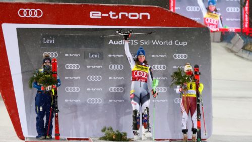 Sì, Mikaela Shiffrin è tornata! E' già duello con Vlhova, che la precede di soli 15 centesimi dopo la prima di Levi