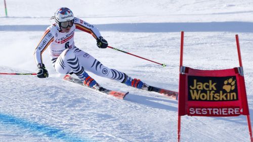 Nadine Fest è imprendibile nella discesa di Sankt Anton: prima azzurra Elena Dolmen, 16esima